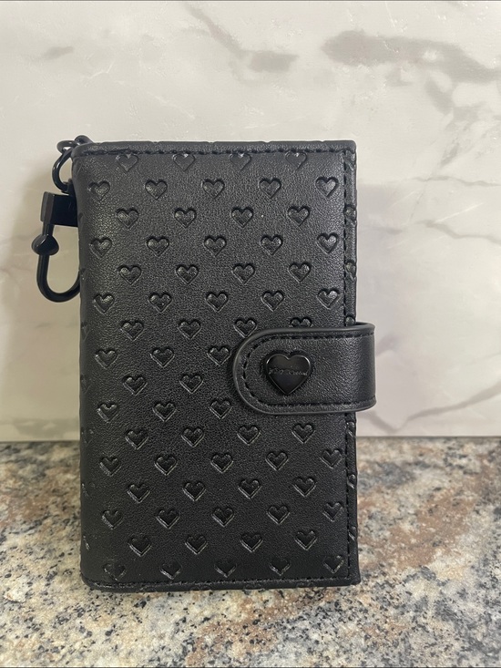 Betsey Johnson Handbags - Betsey Johnson Luv Betsey Xoleah Black Card Case Wallet
